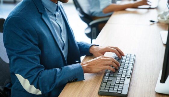 por-que-o-sgr-e-o-software-de-gestão-de-rastreadores-mais-eficaz